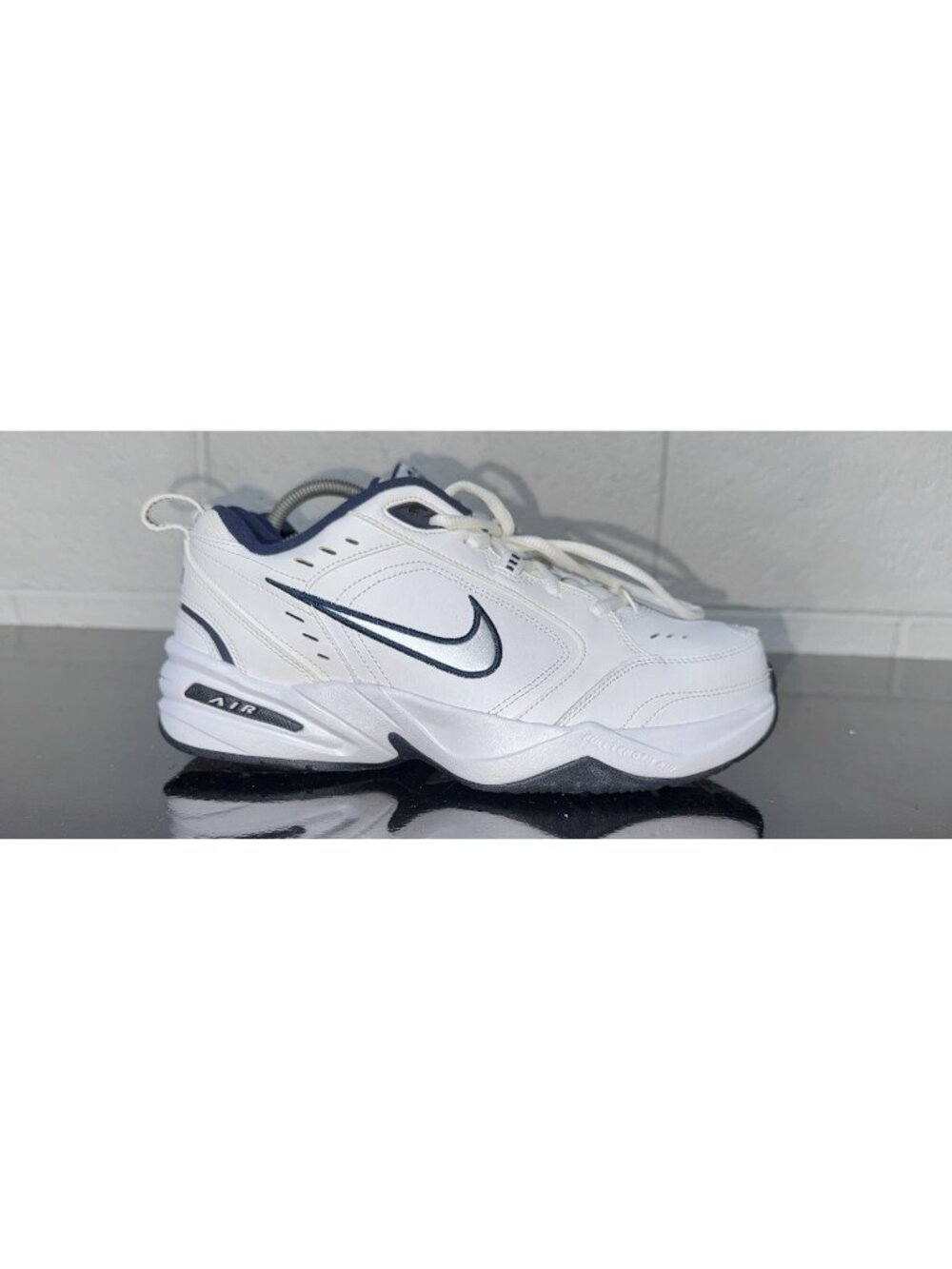 Nike Air Monarch IV Mens Athletic Walking Shoes Size 8 4E WIDE White Blue